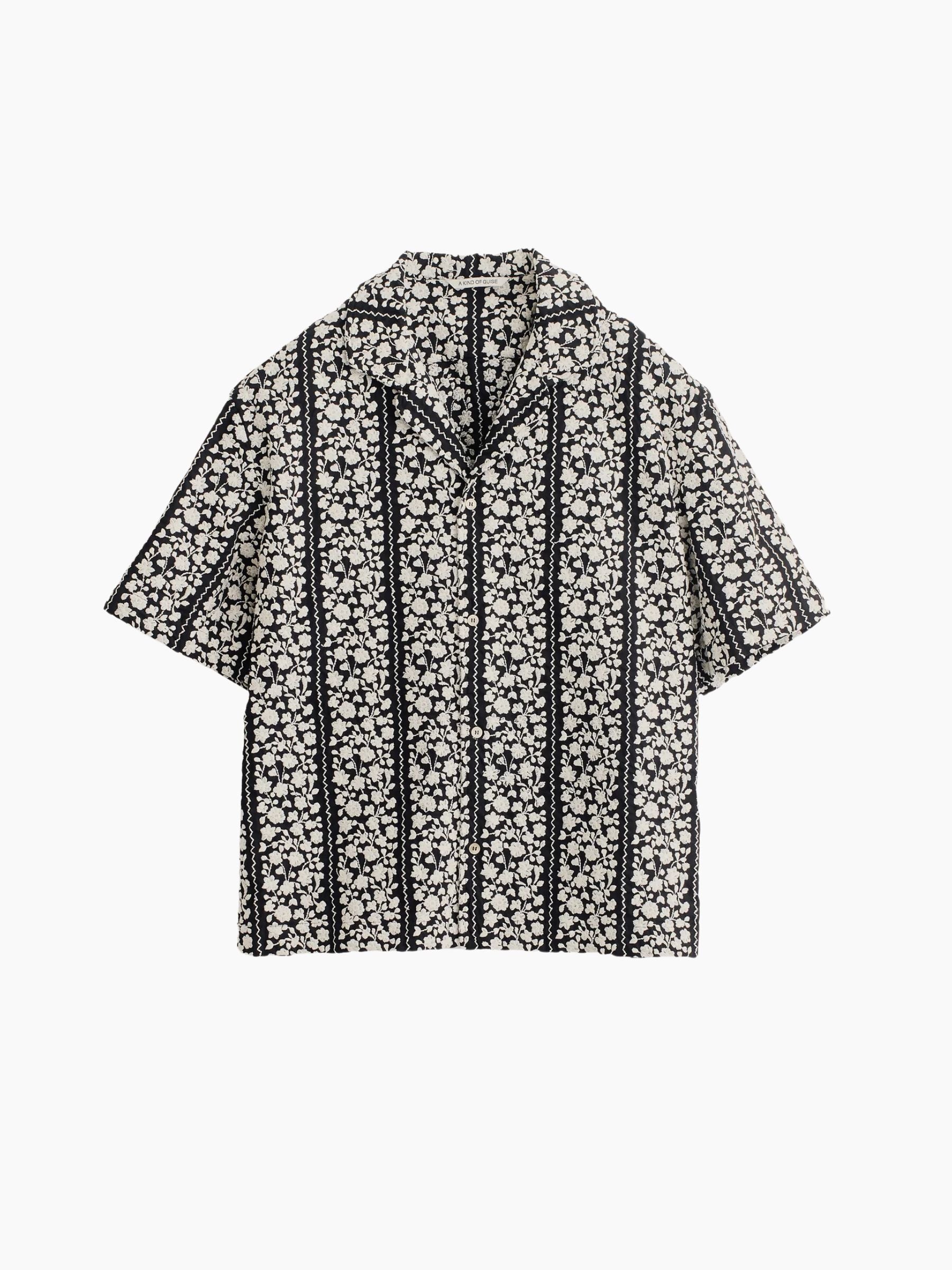 A Kind Of Guise Samata Shirt Embroidered Bed of flowers