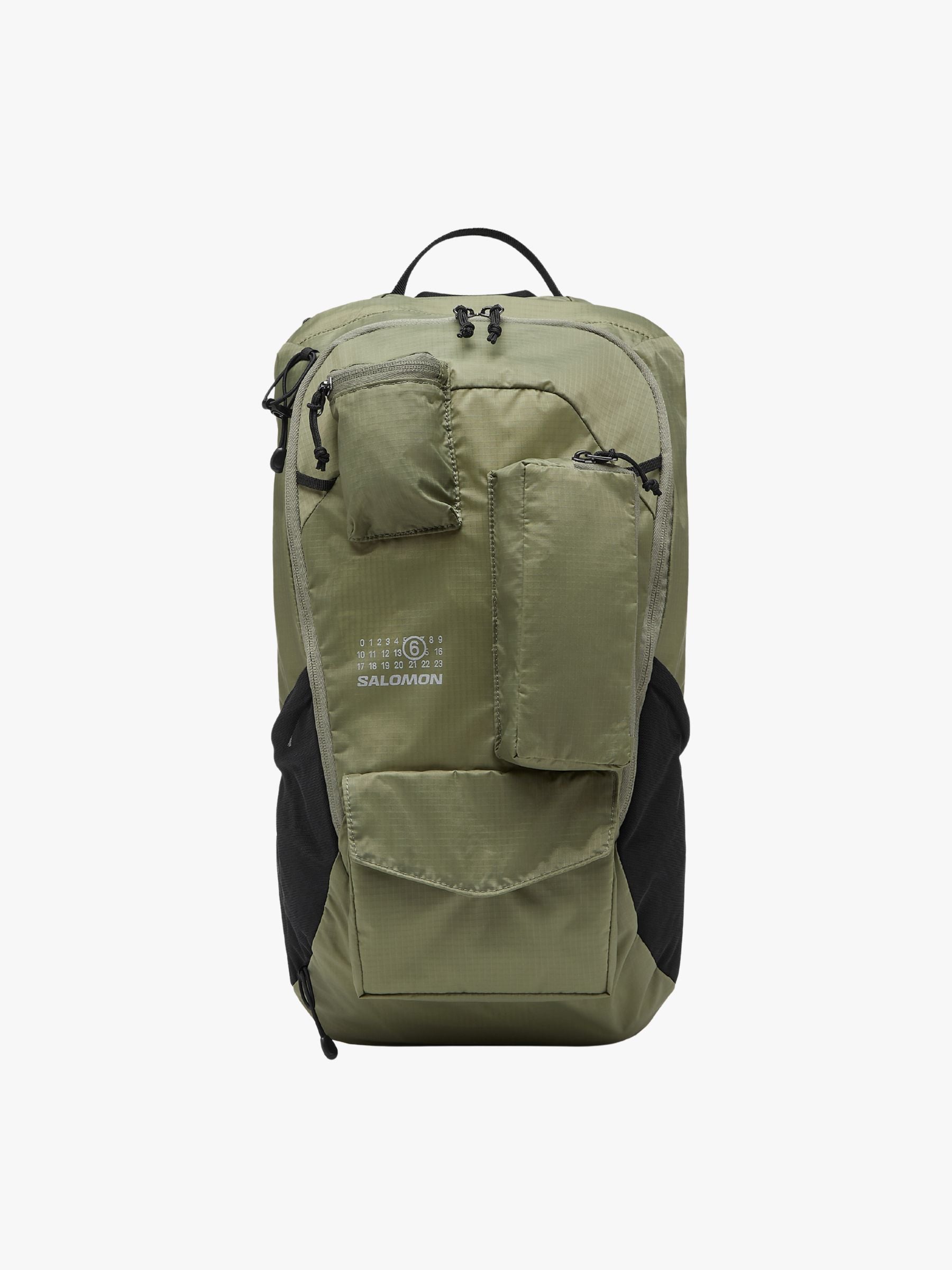MM6 x Salomon Daypack 20 Backpack Oliv