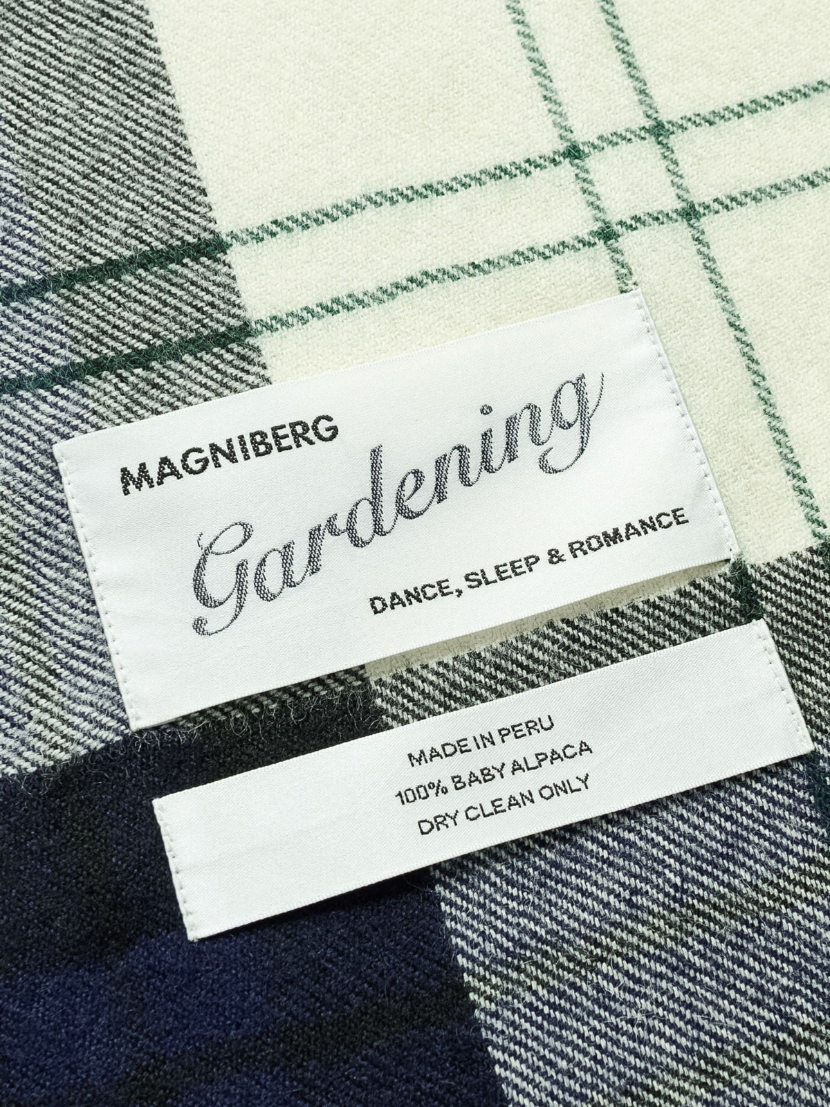 Magniberg Queen Blanket Hurtigruten Navy Tartan