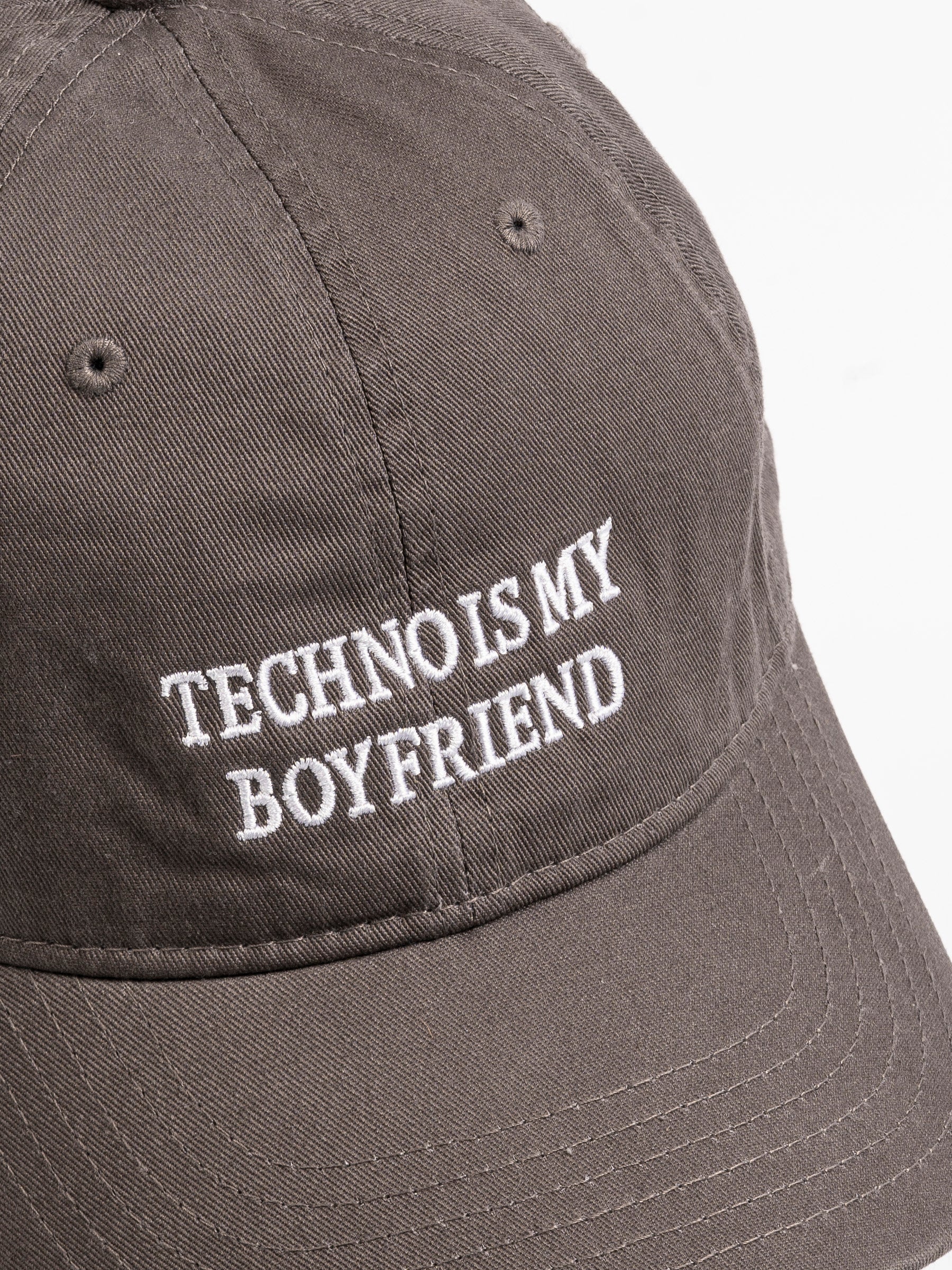 IDEA Techno Is My Boyfriend Cap Charcoal