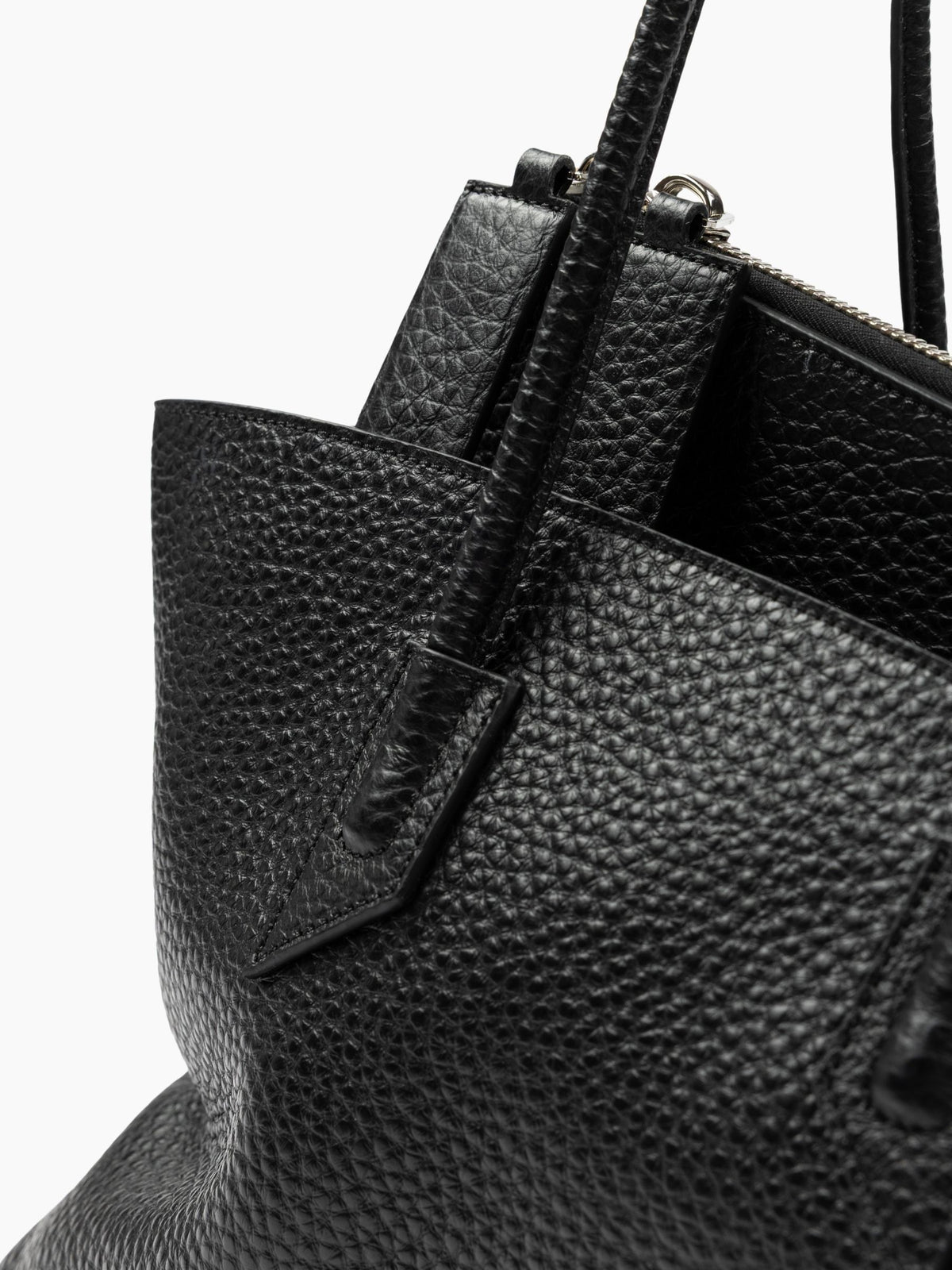 The Attico La Passeggiata Medium Grained Leather Black