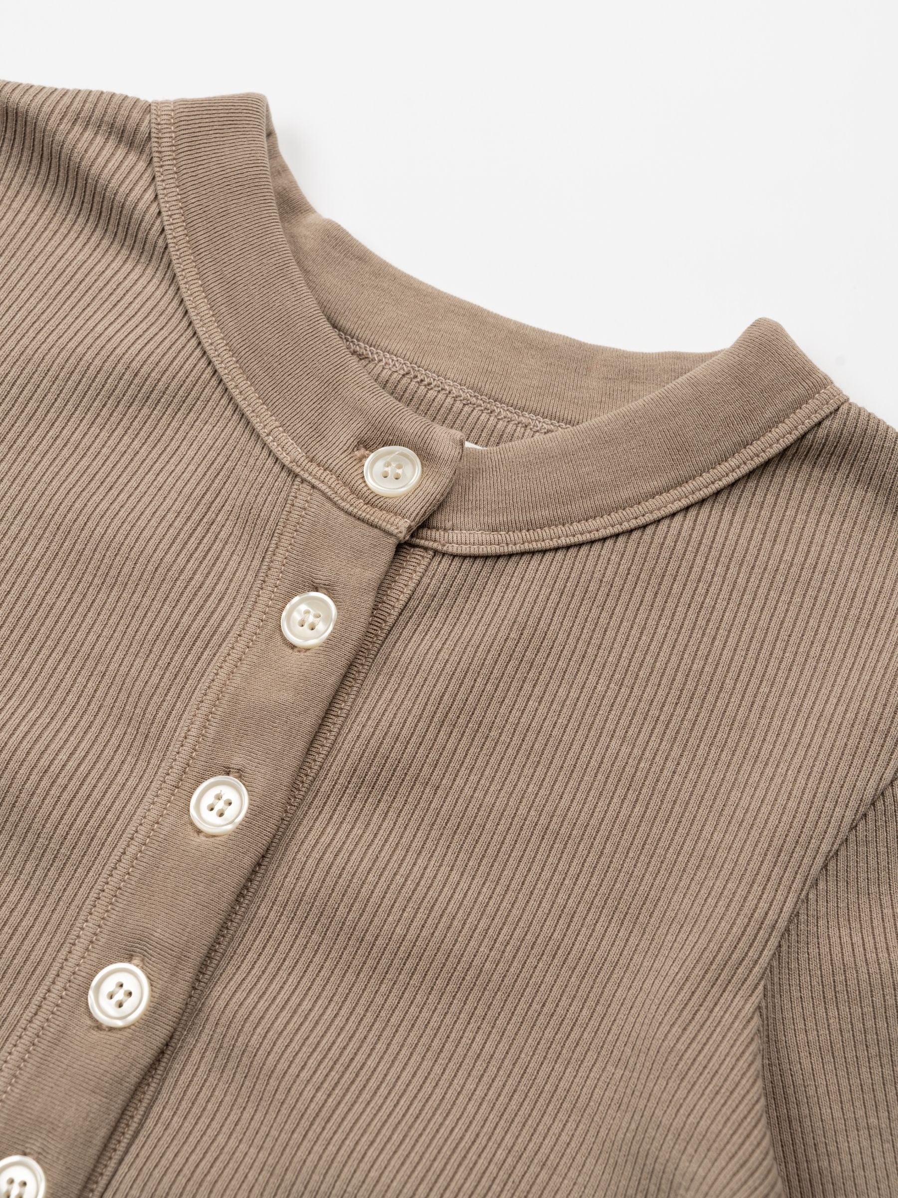 Citizens of Humanity Nali Short Sleeve Henley Sandatlas