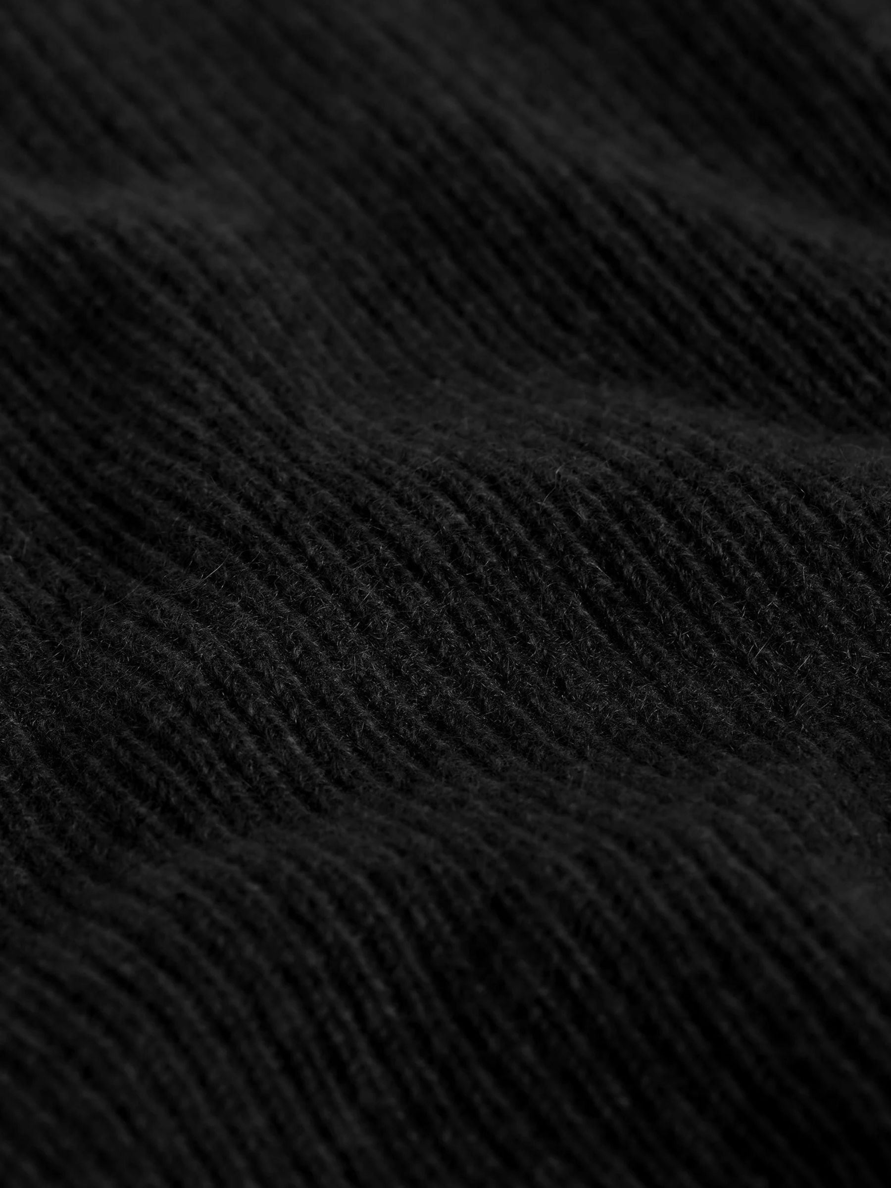 Toteme Cashmere Neck Warmer Black