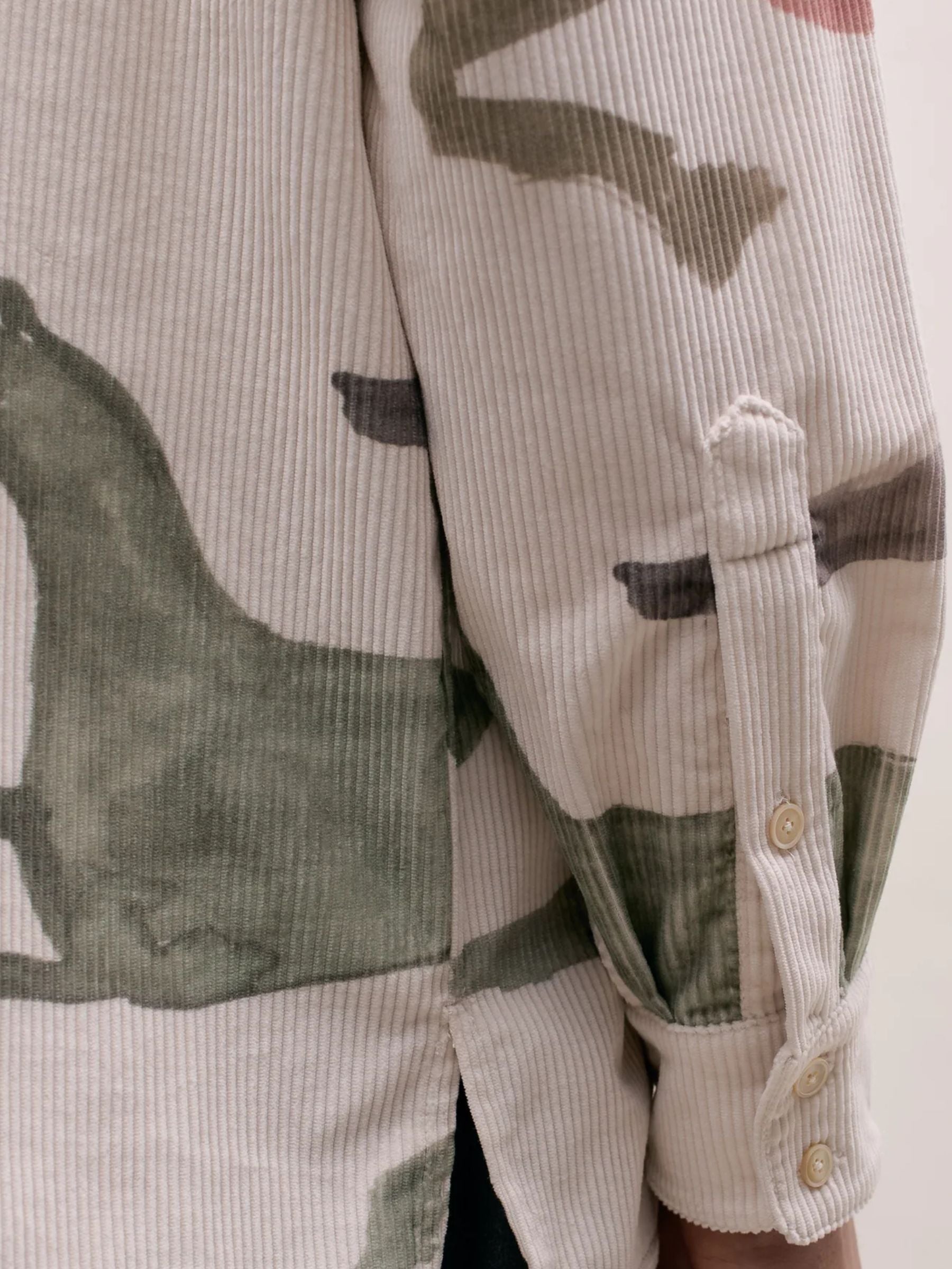 A Kind Of Guise Derbin Running Horses Shirt Creme