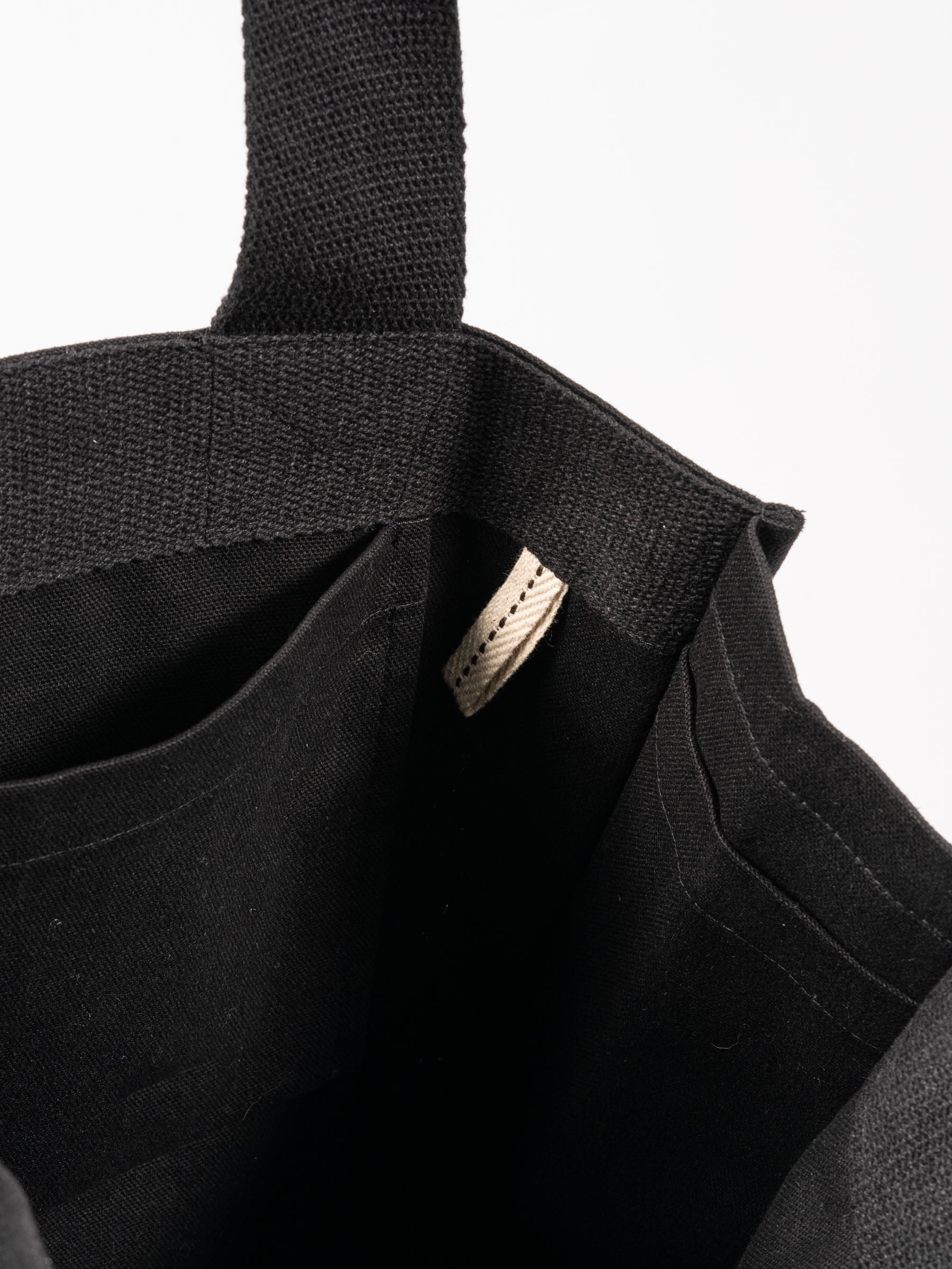 IDEA Drugs Bag Black