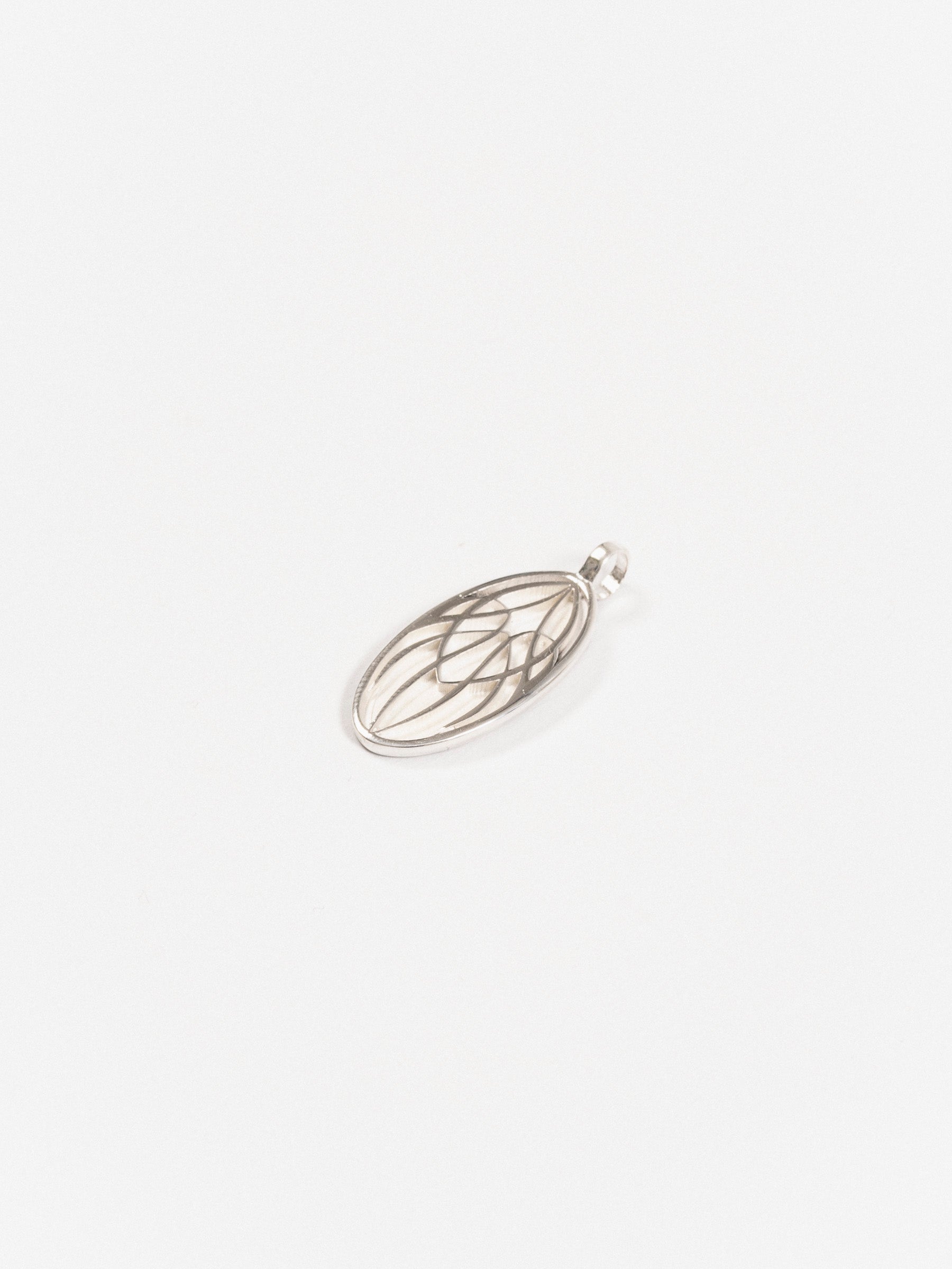 Roomers Logo Pendant Size M Silver