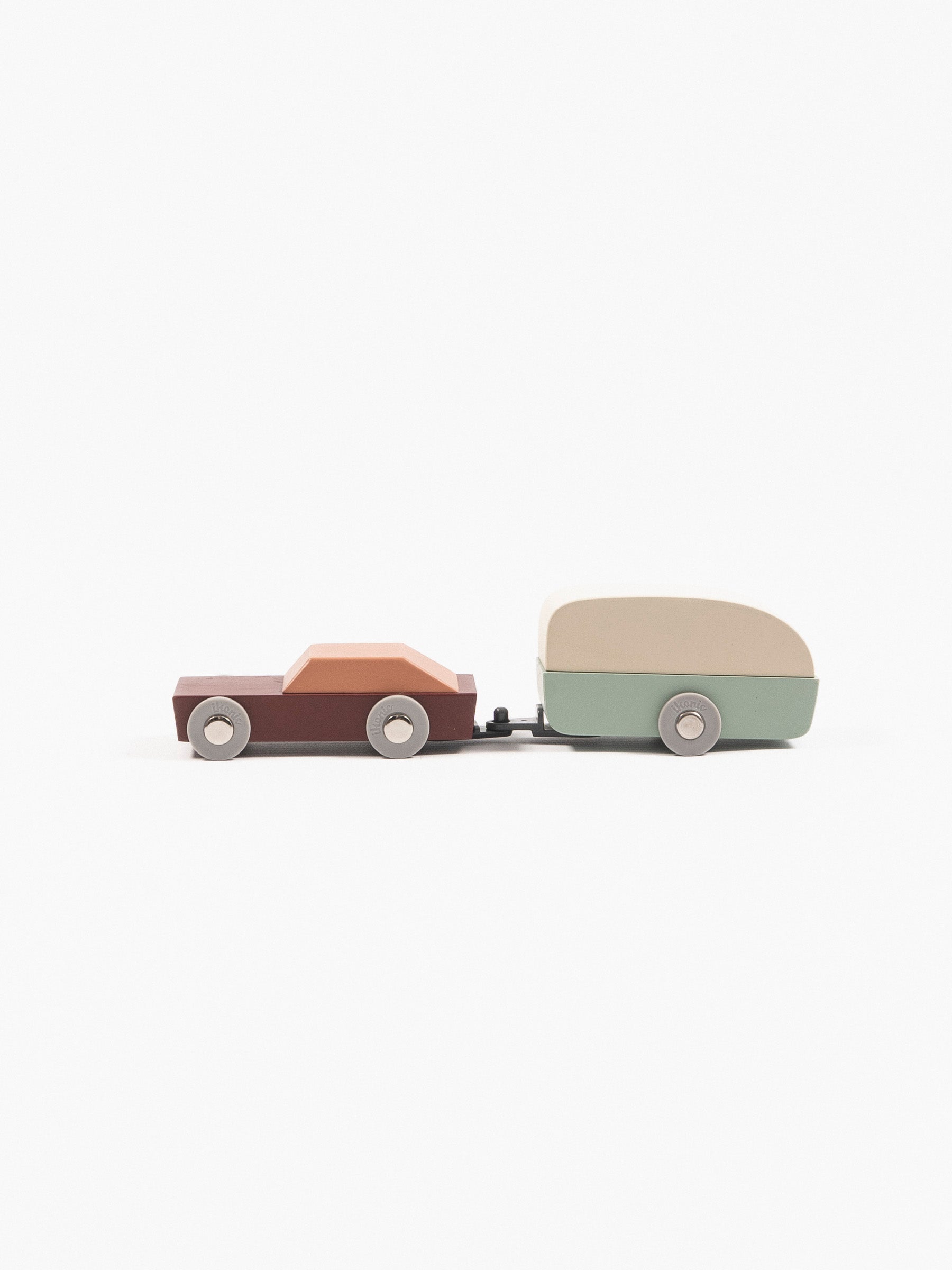 ikonic Floris Hovers Duotone Car 8 Multicolor