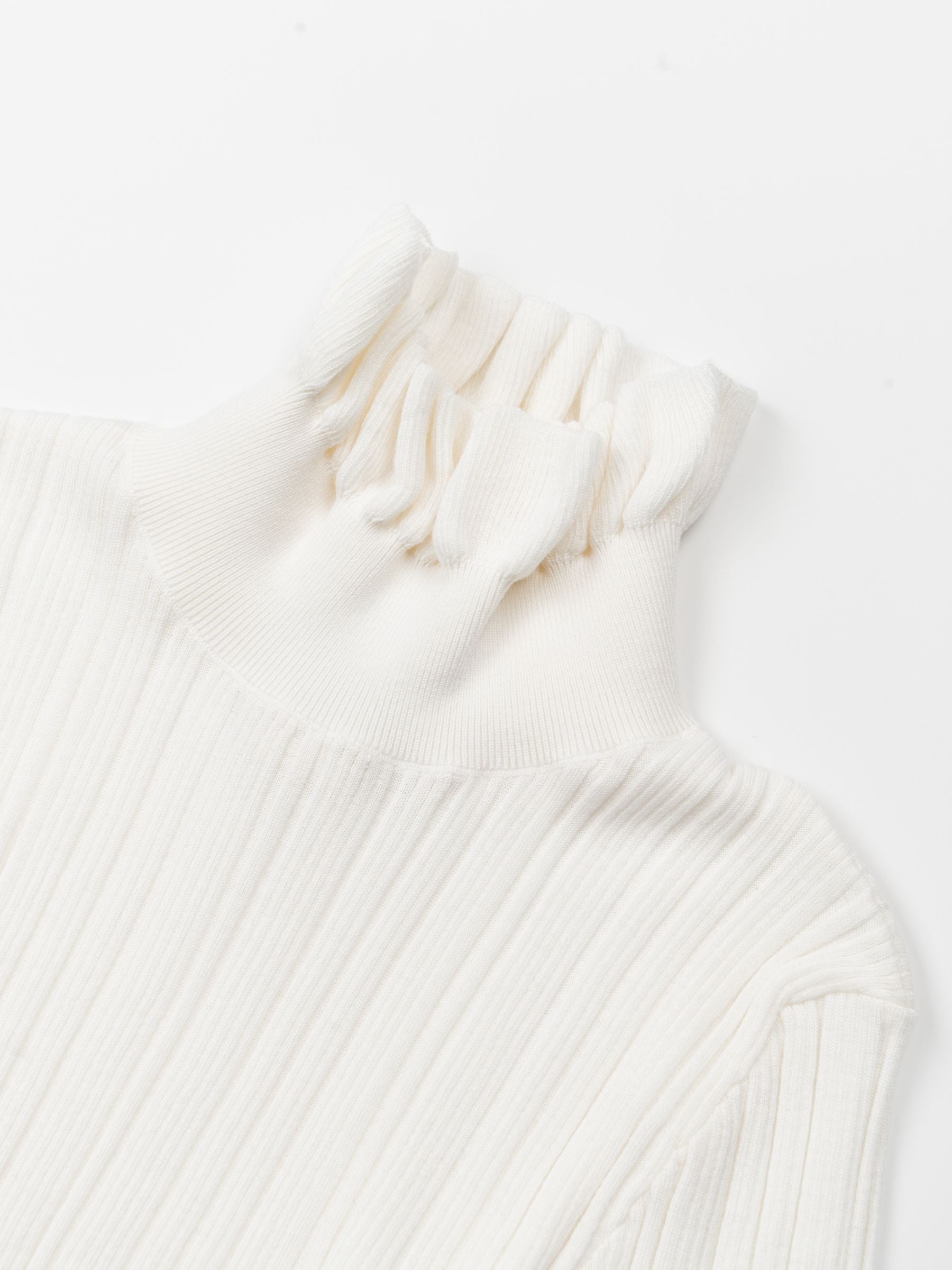 Patou Ruffle Rib Turtleneck White