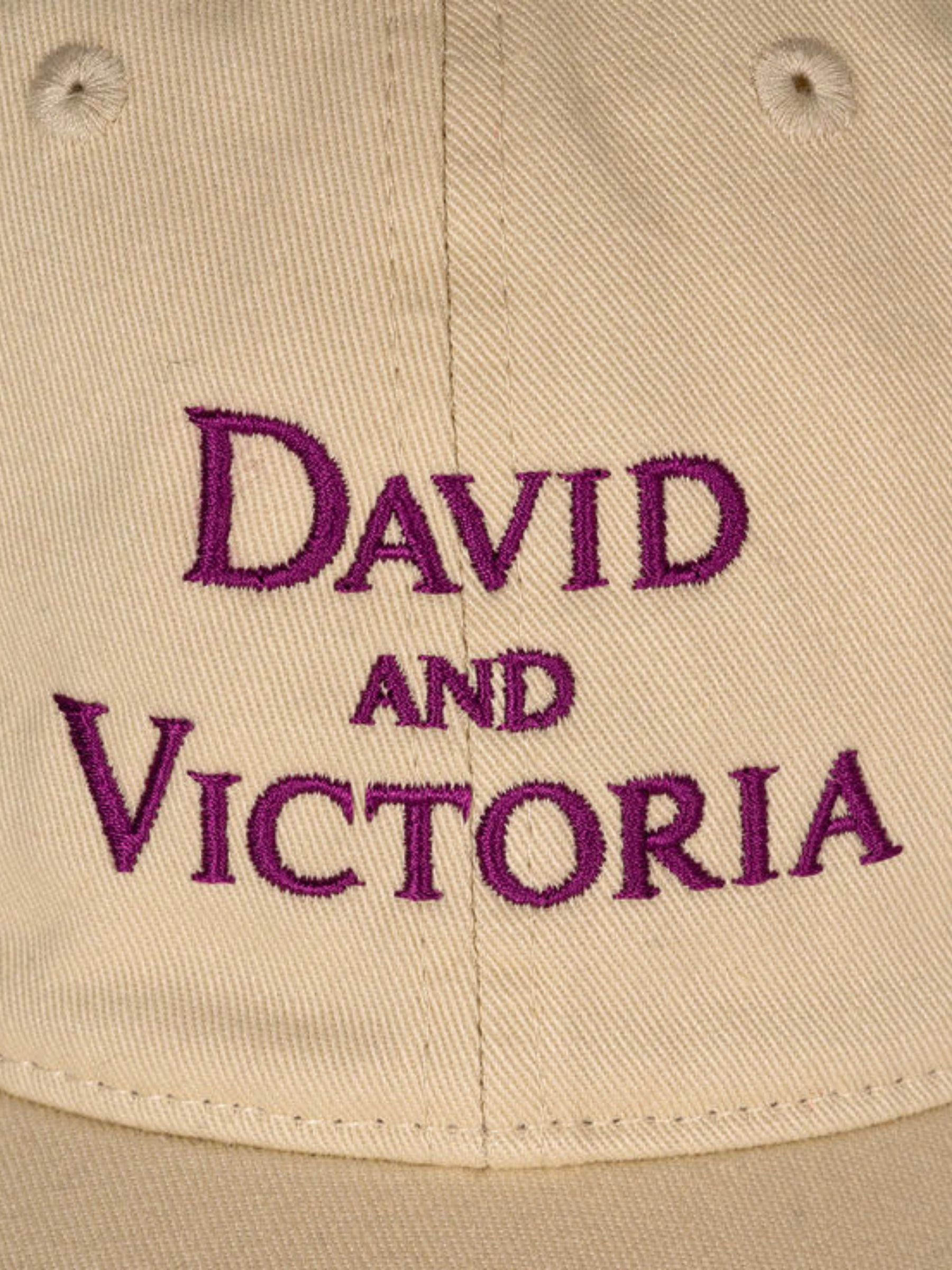 IDEA David & Victoria Cap Beige/Purple