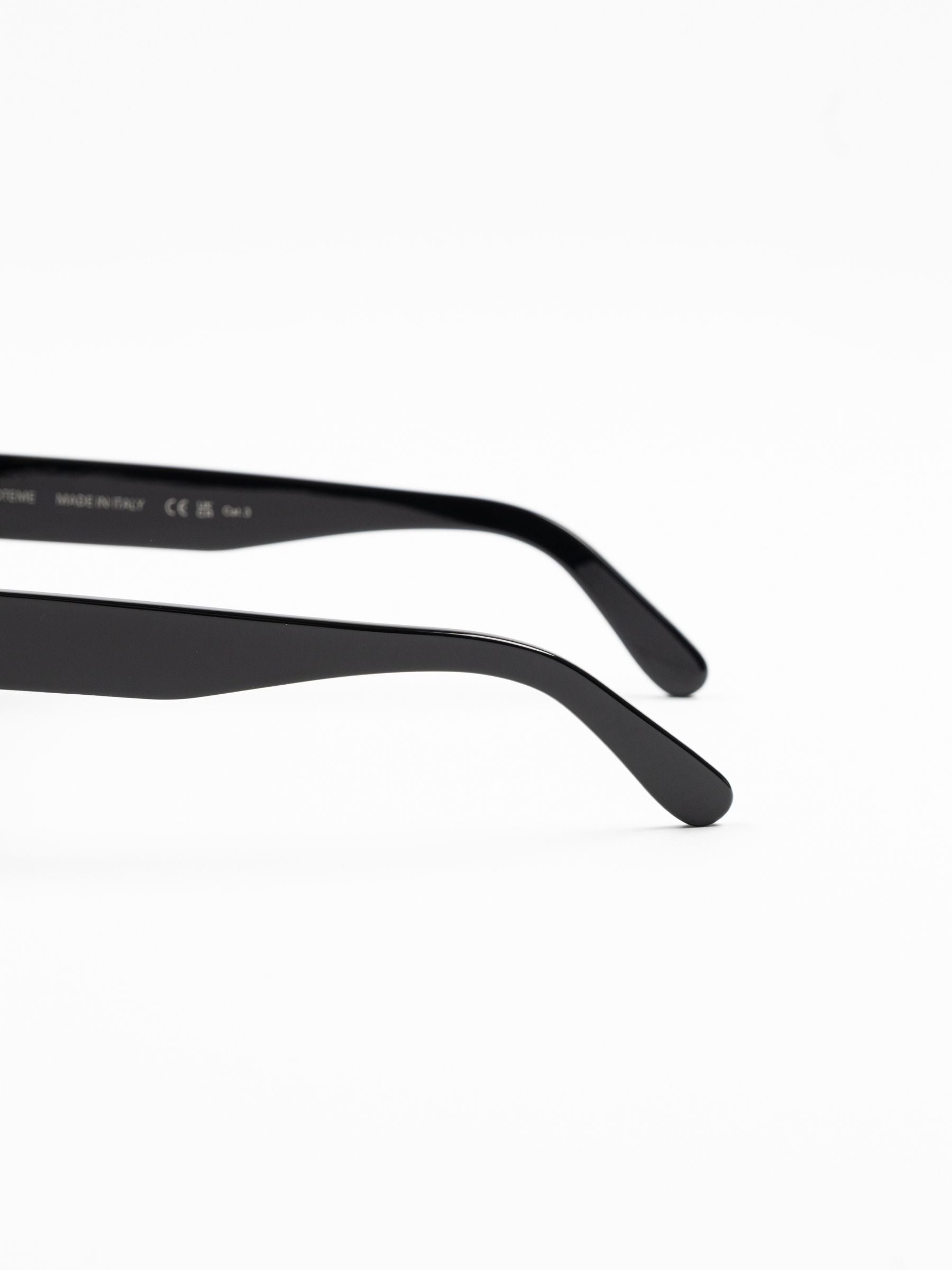 Toteme Voyager Sunglasses Black